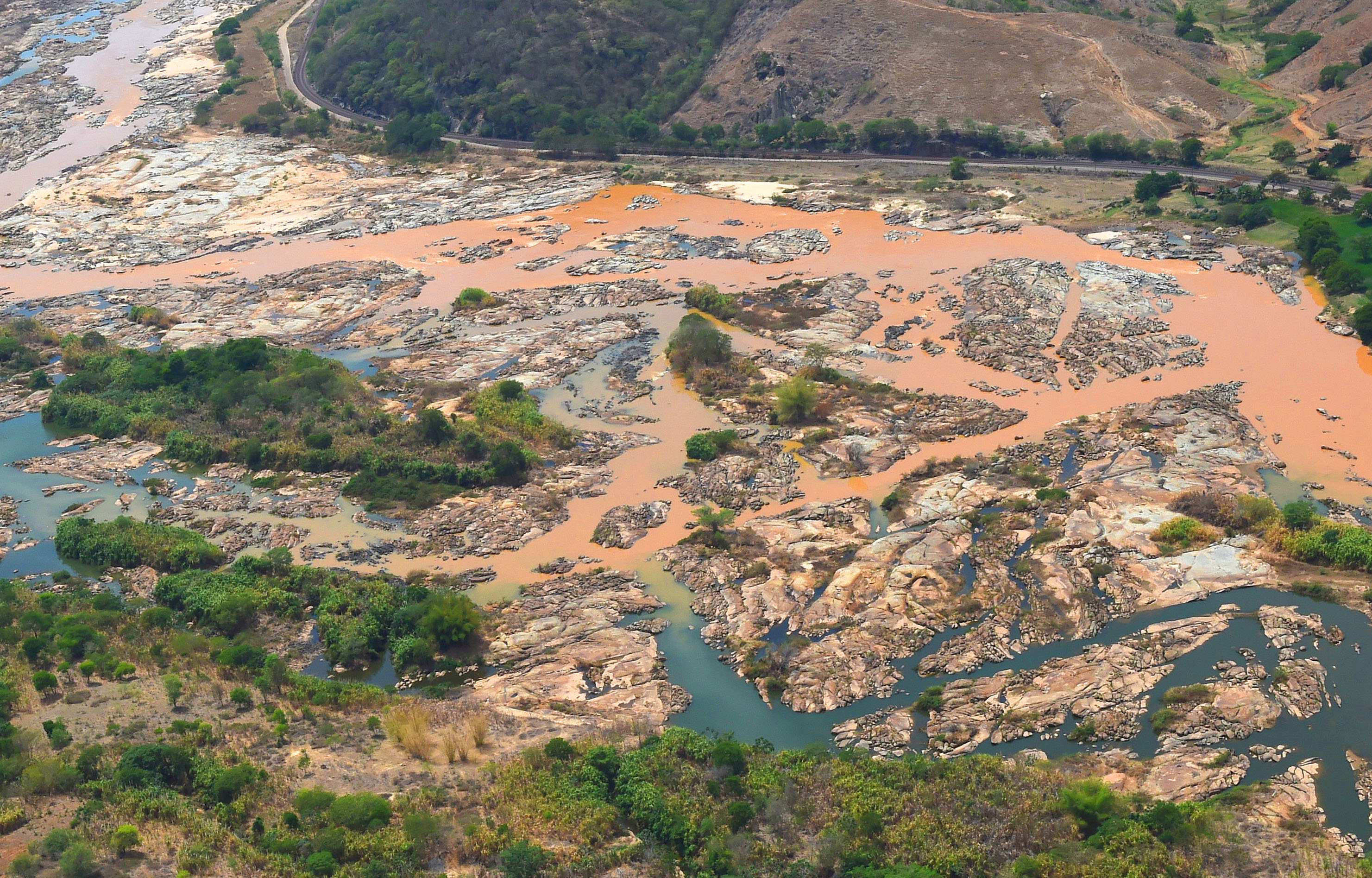 Toxic Waste in Rio Doce Basin